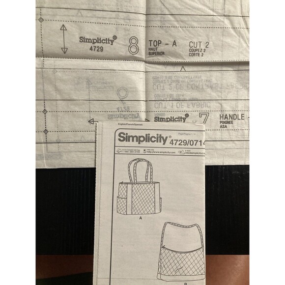 It's So Easy It's Simplicity Sewing Pattern 4729 Bags 2 Styles One Size UNCUT - Picture 3 of 3